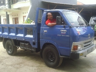 Sewa Truk Engkel
